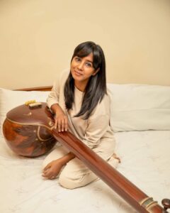 Besharam rang song pathan singer shilpa rao inspired life