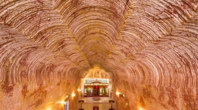 Wonderful Land Australia Coober Pedi Opal Stone